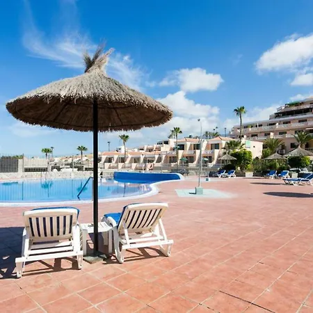 Sea & Pool View In
