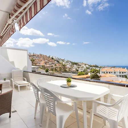 Apartament Sea & Pool View In