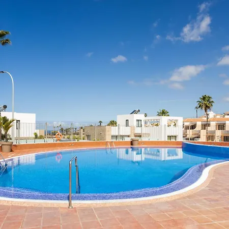 Apartament Sea & Pool View In *