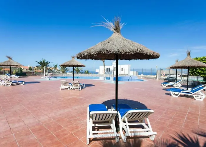 Sea & Pool View In
