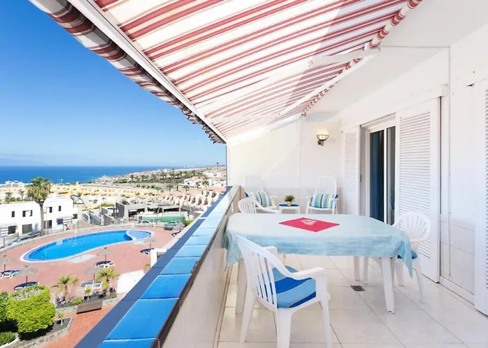 Sea & Pool View In